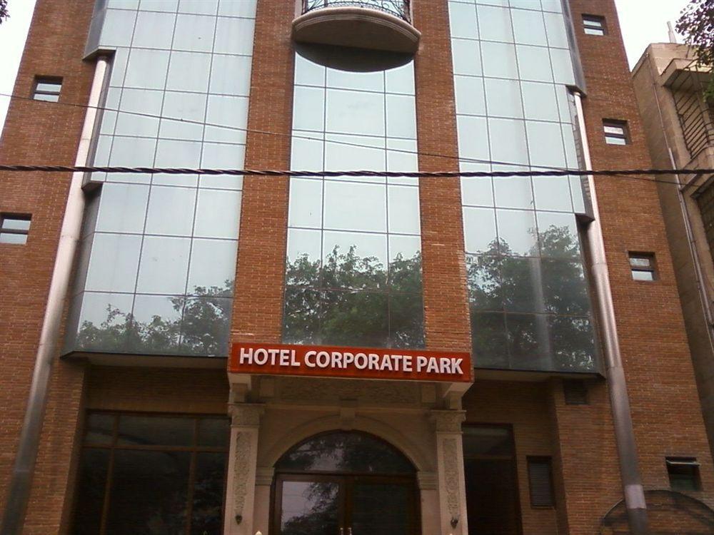 ホテル Treebo Corporate Park ニューデリー エクステリア 写真
