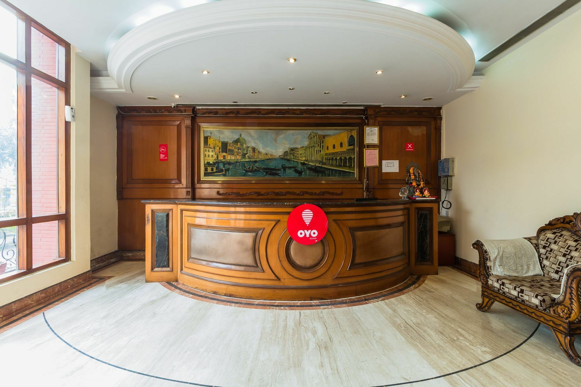 ホテル Treebo Corporate Park ニューデリー エクステリア 写真